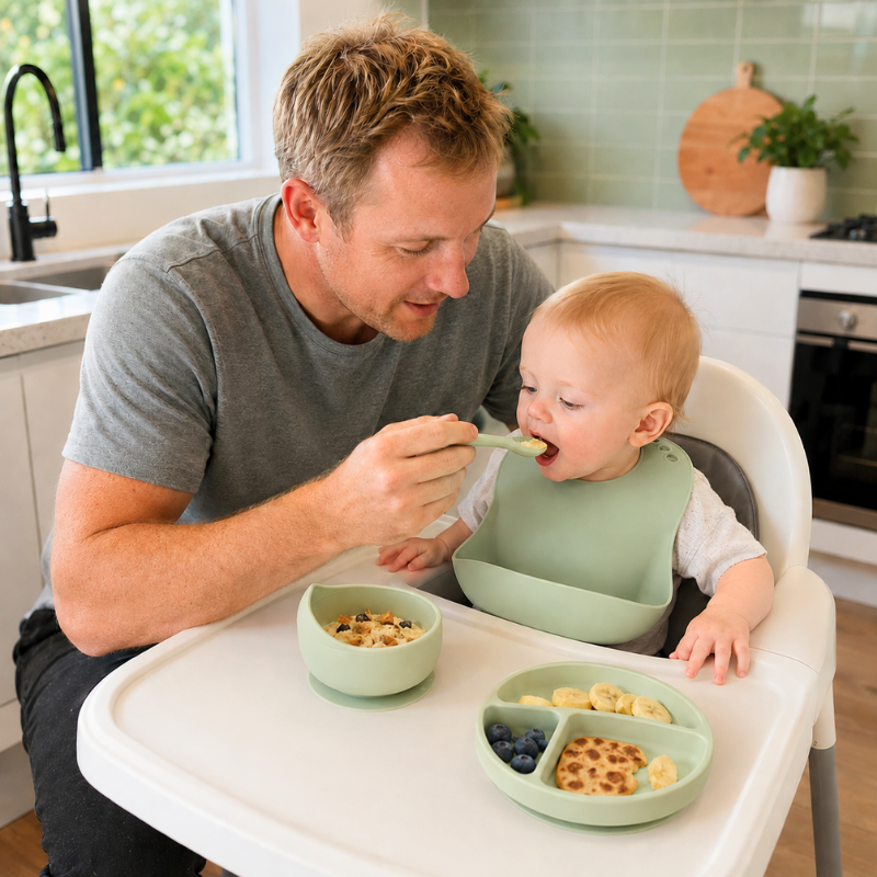 Snuglie™ TidyBites Baby Feeding Set - view 6